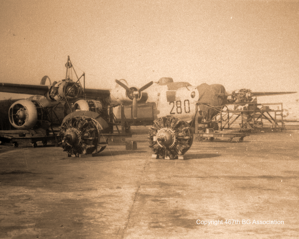 B-24J-1-DT  'Litt'l Chum' 42-51280